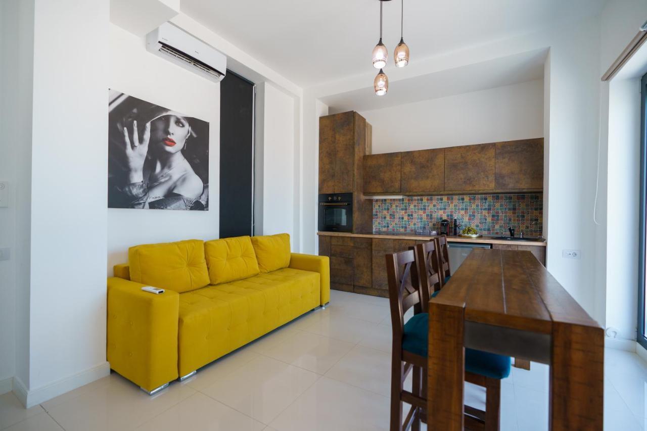 Beach Rooms Roberta Mamaia Exterior foto