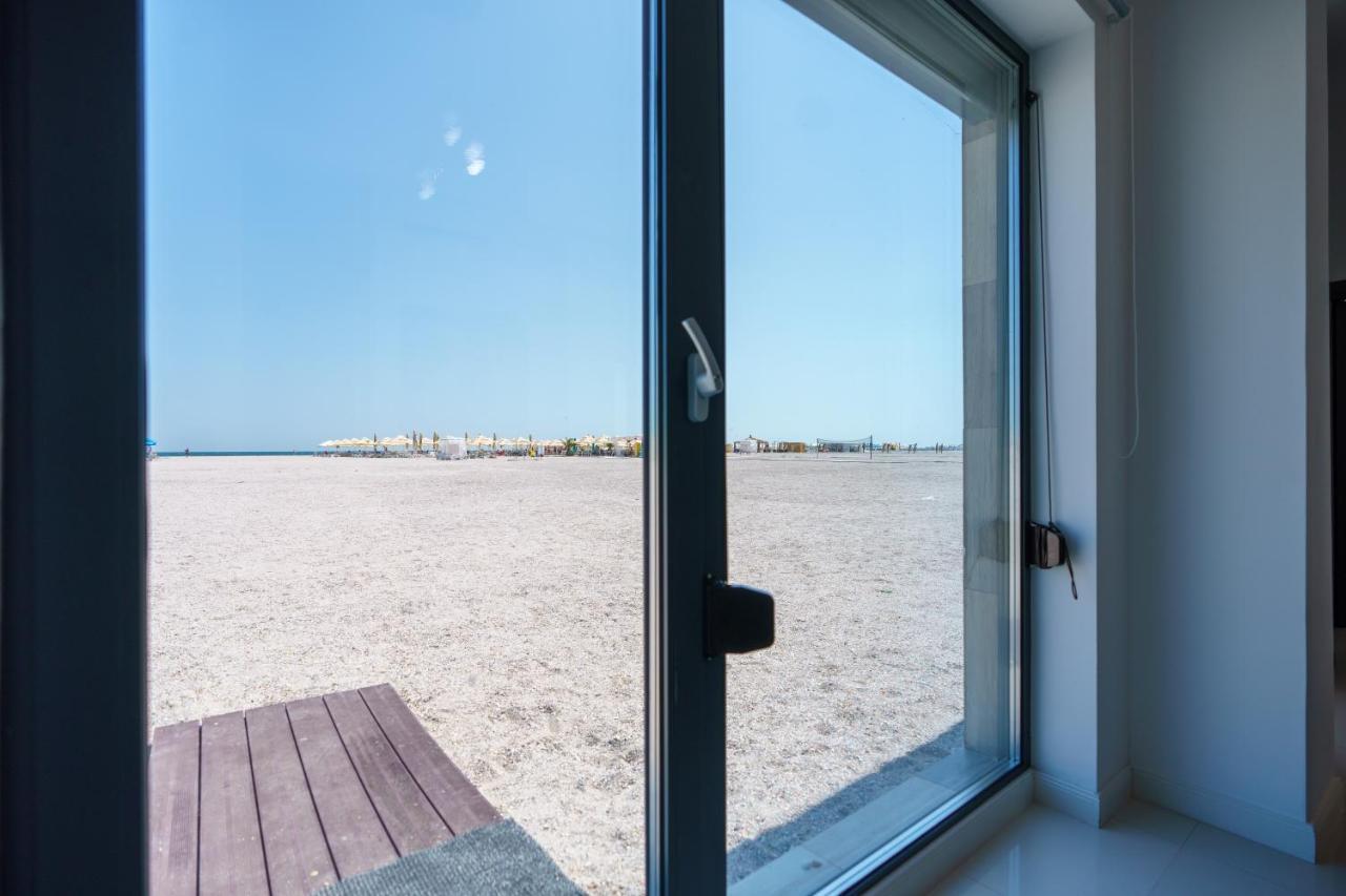 Beach Rooms Roberta Mamaia Exterior foto