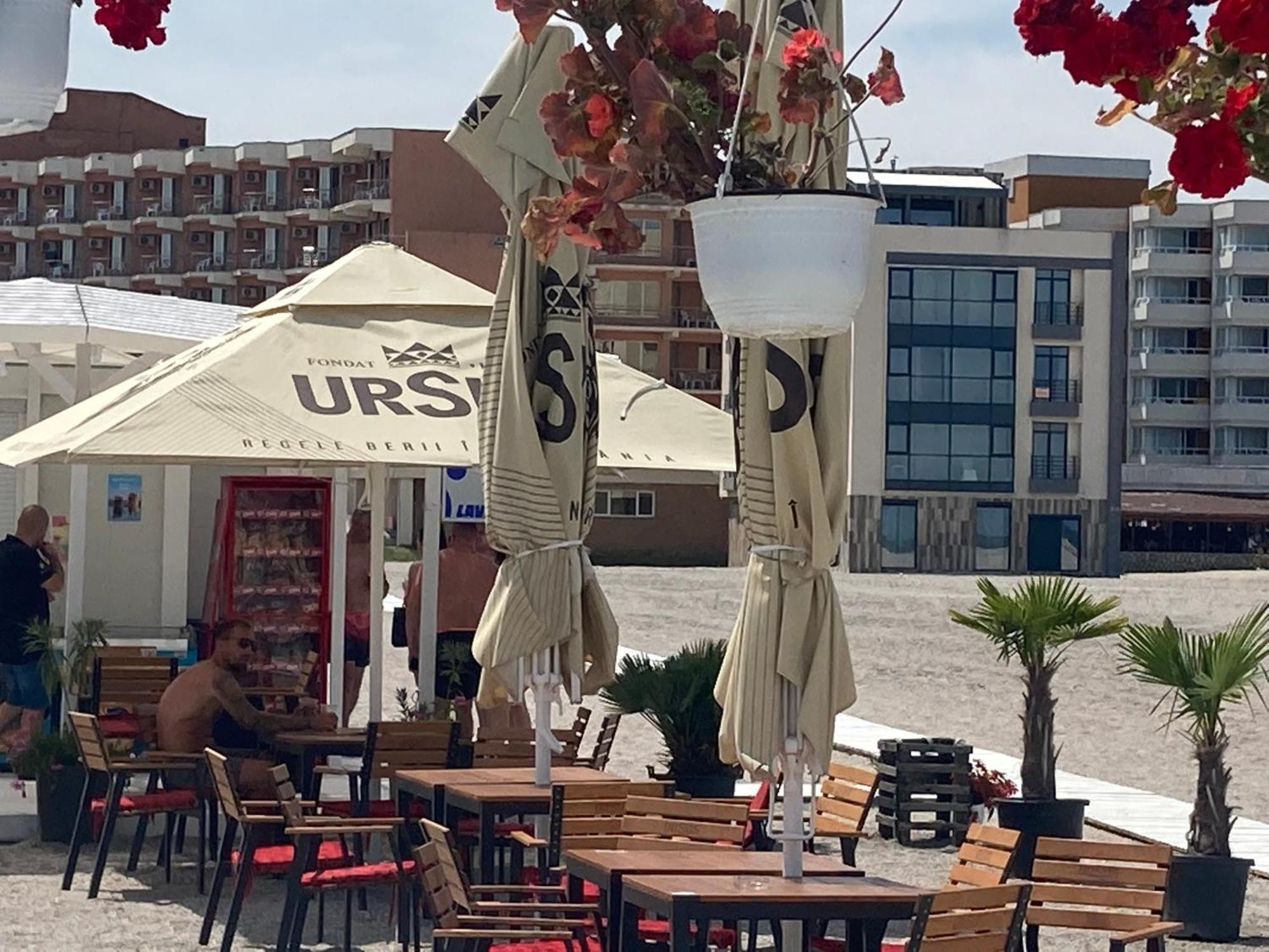 Beach Rooms Roberta Mamaia Exterior foto